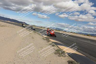 media/Nov-16-2025-Race Pace (Sun) [[8c5fa54630]]/Verified Riders/6-Turn 10 Inside (1145am)/